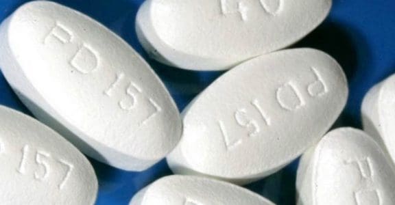 Are There Any Side Effects Of Using Cholesterol-lowering Vitamins? Are There Any Side Effects Of Using Cholesterol-lowering Vitamins?