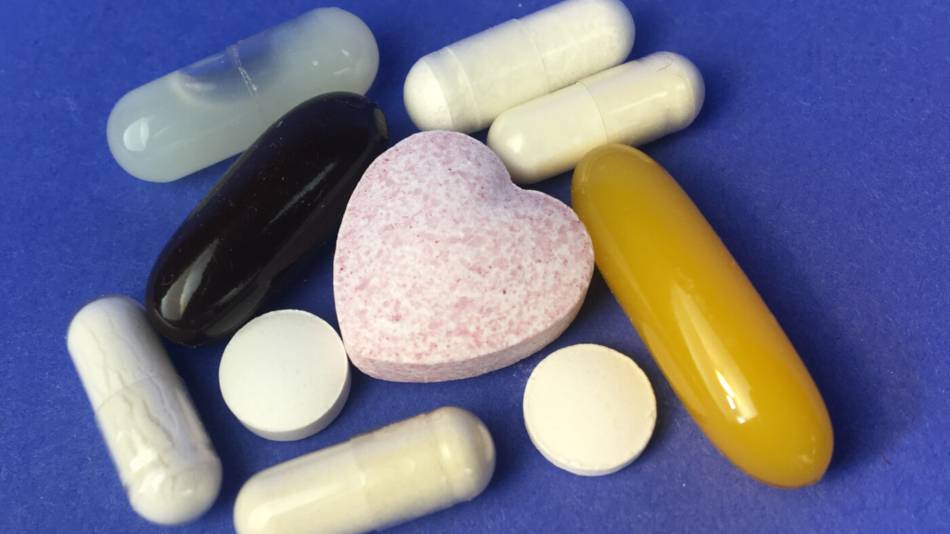 Key Factors To Consider When Selecting Supplements For Lowering Cholesterol