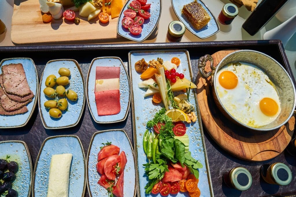 Promoting Heart Health With Cholesterol-Lowering Vitamins: What You Should Know Promoting Heart Health With Cholesterol-Lowering Vitamins: What You Should Know