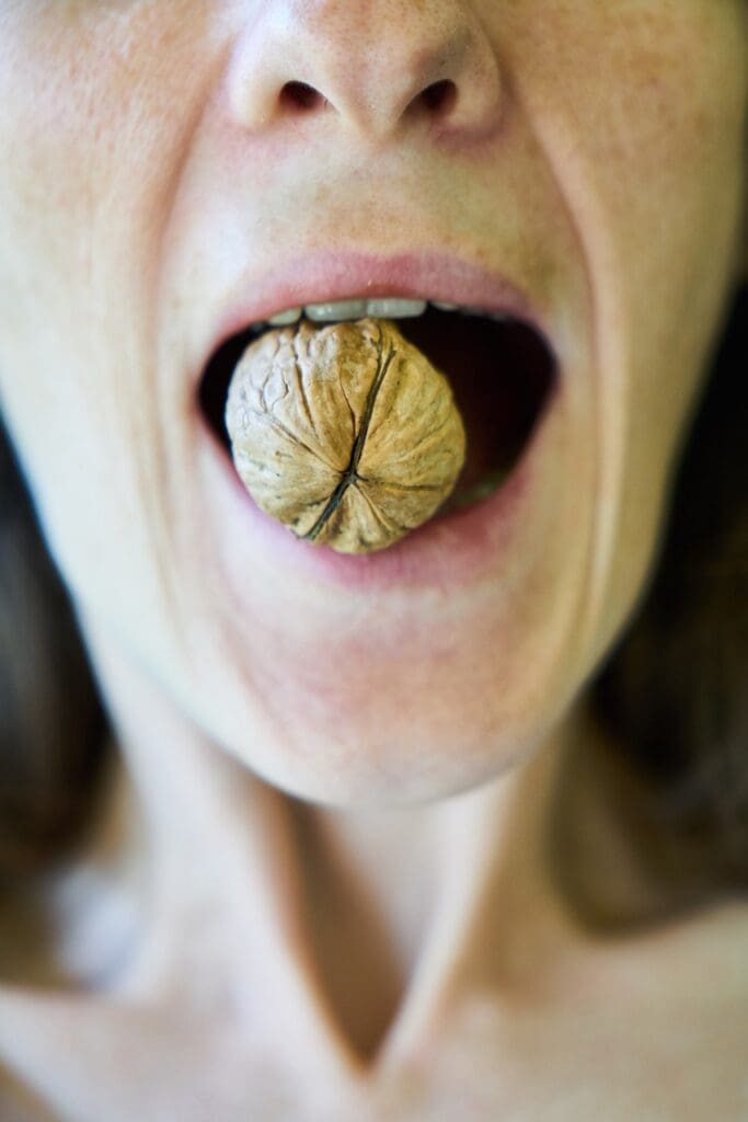 The Best Cholesterol-Lowering Vitamin-Rich Foods For Snacking And On-the-Go